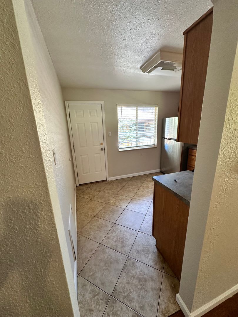 2 Bed, 1 Bath Patio TownHome in the Clayton Neighborhood – photo 5