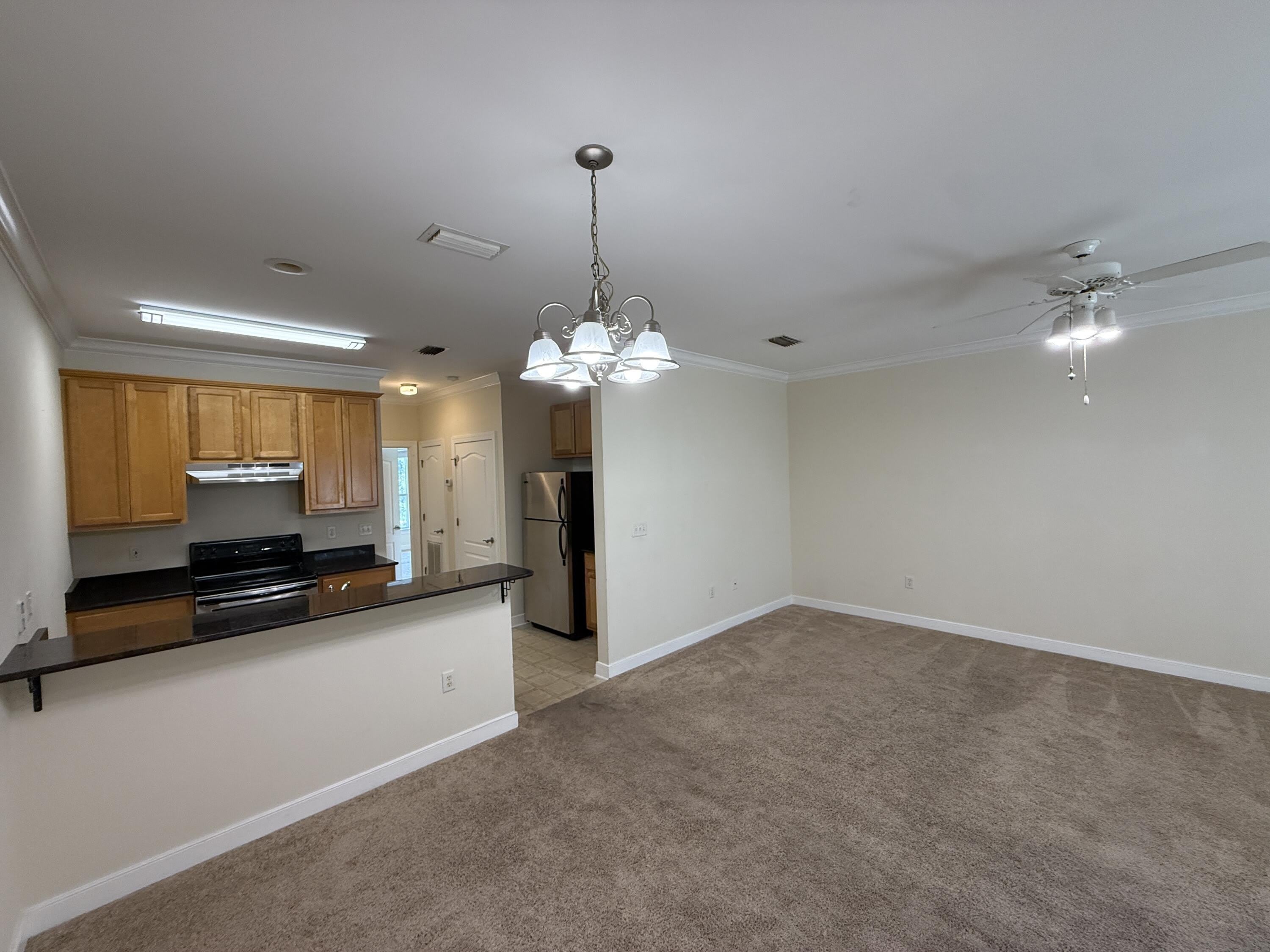 986 Airport Road – photo 4