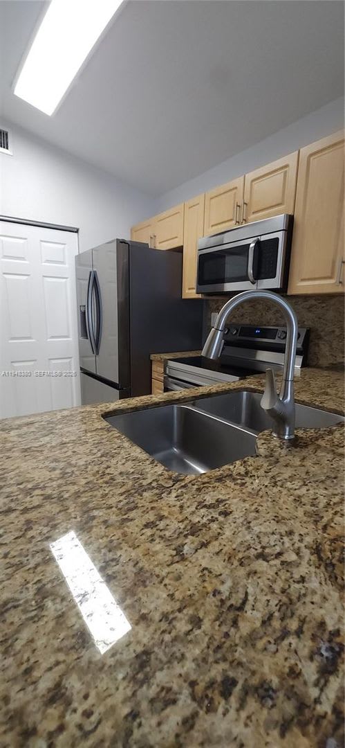 14316 Sw 148Th Place Miami Fl 33196 – photo 4