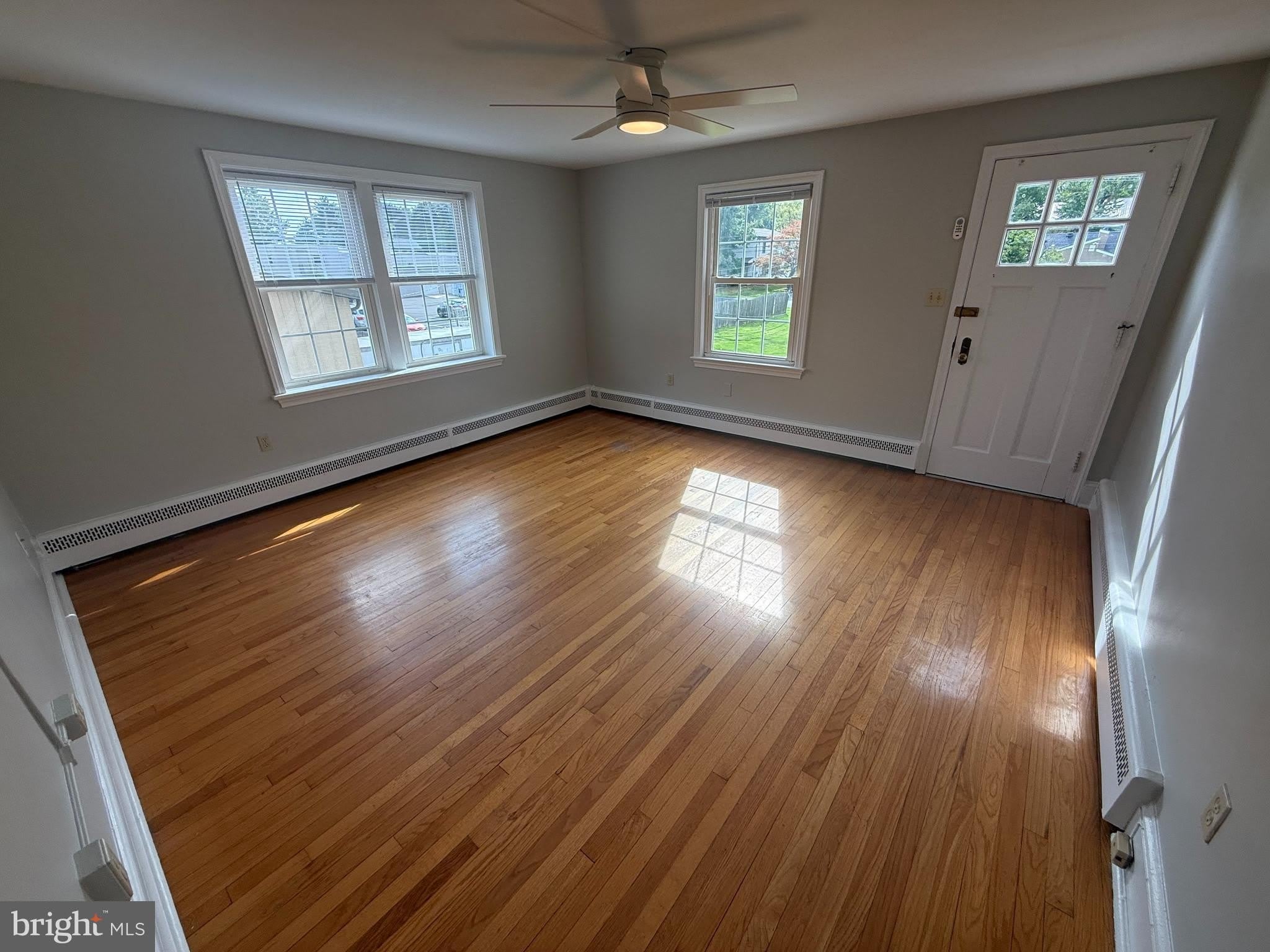 50 WALNUT AVE – photo 3