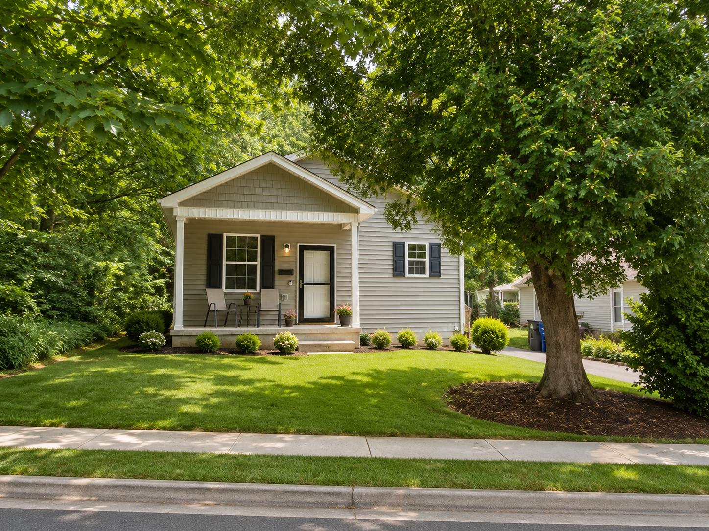 210 Bond Street – photo 2