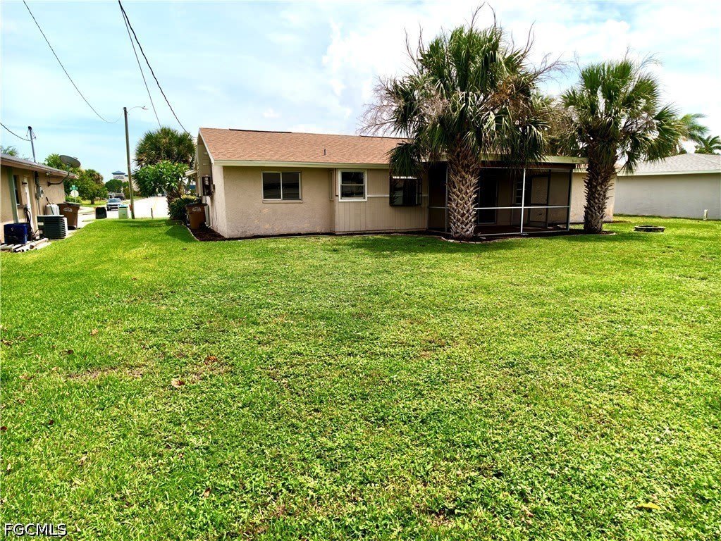 1429 SE 44th Street – photo 2