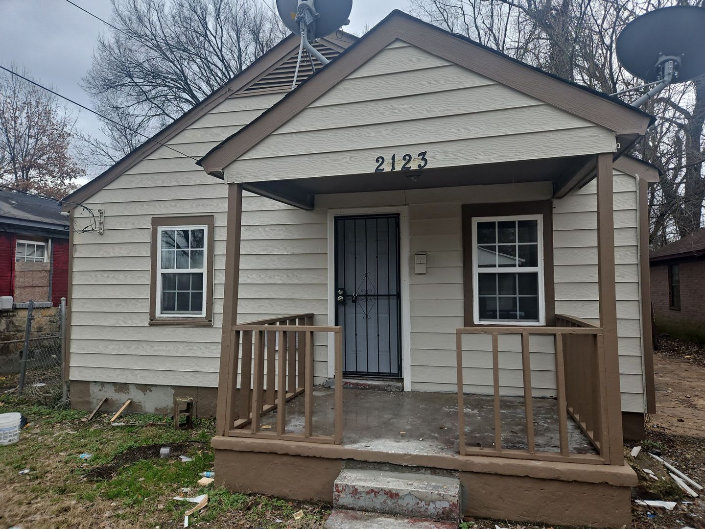 2123 Lyon Avenue – photo 1