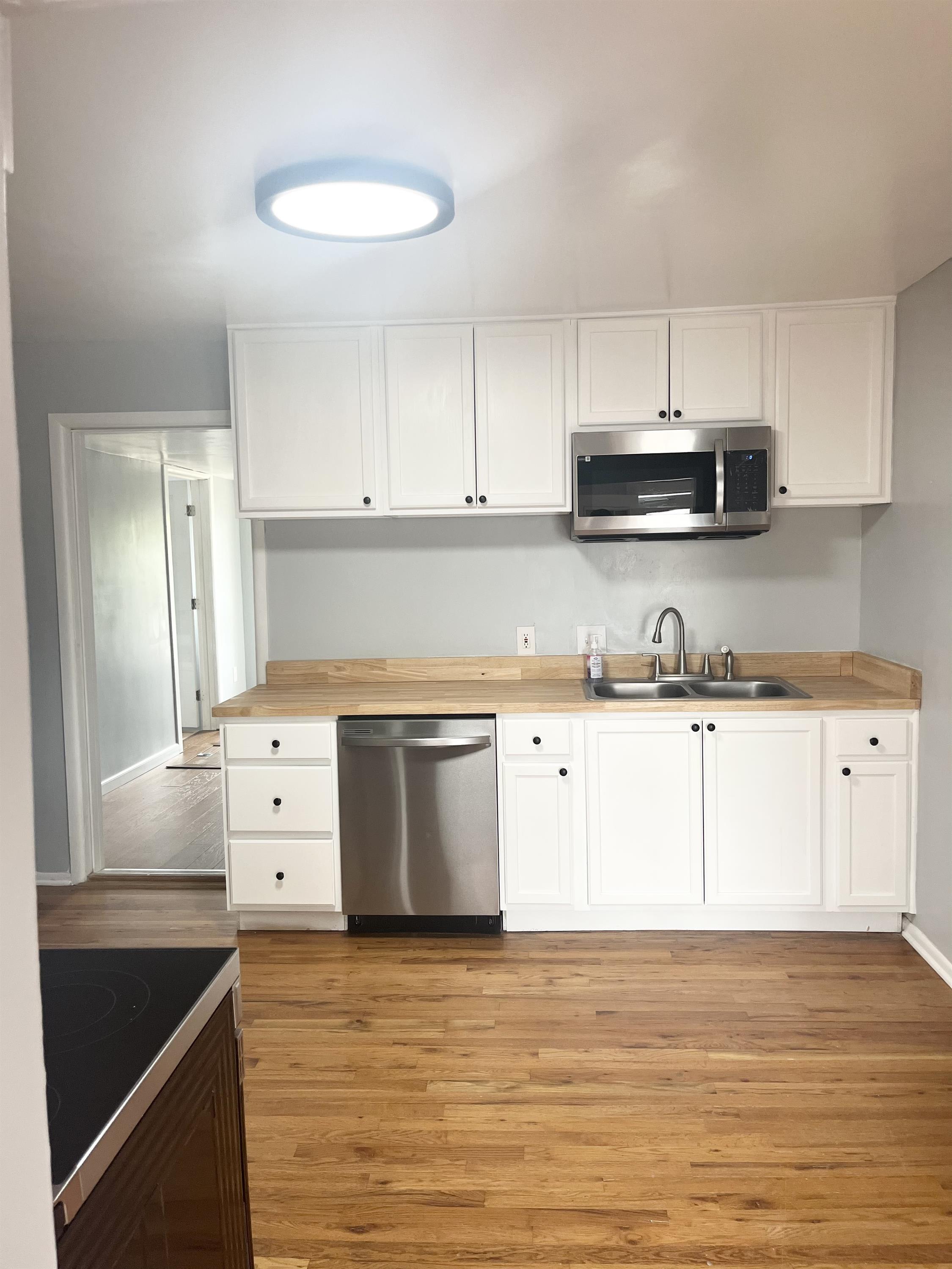 365 South 7th Avenue – photo 5
