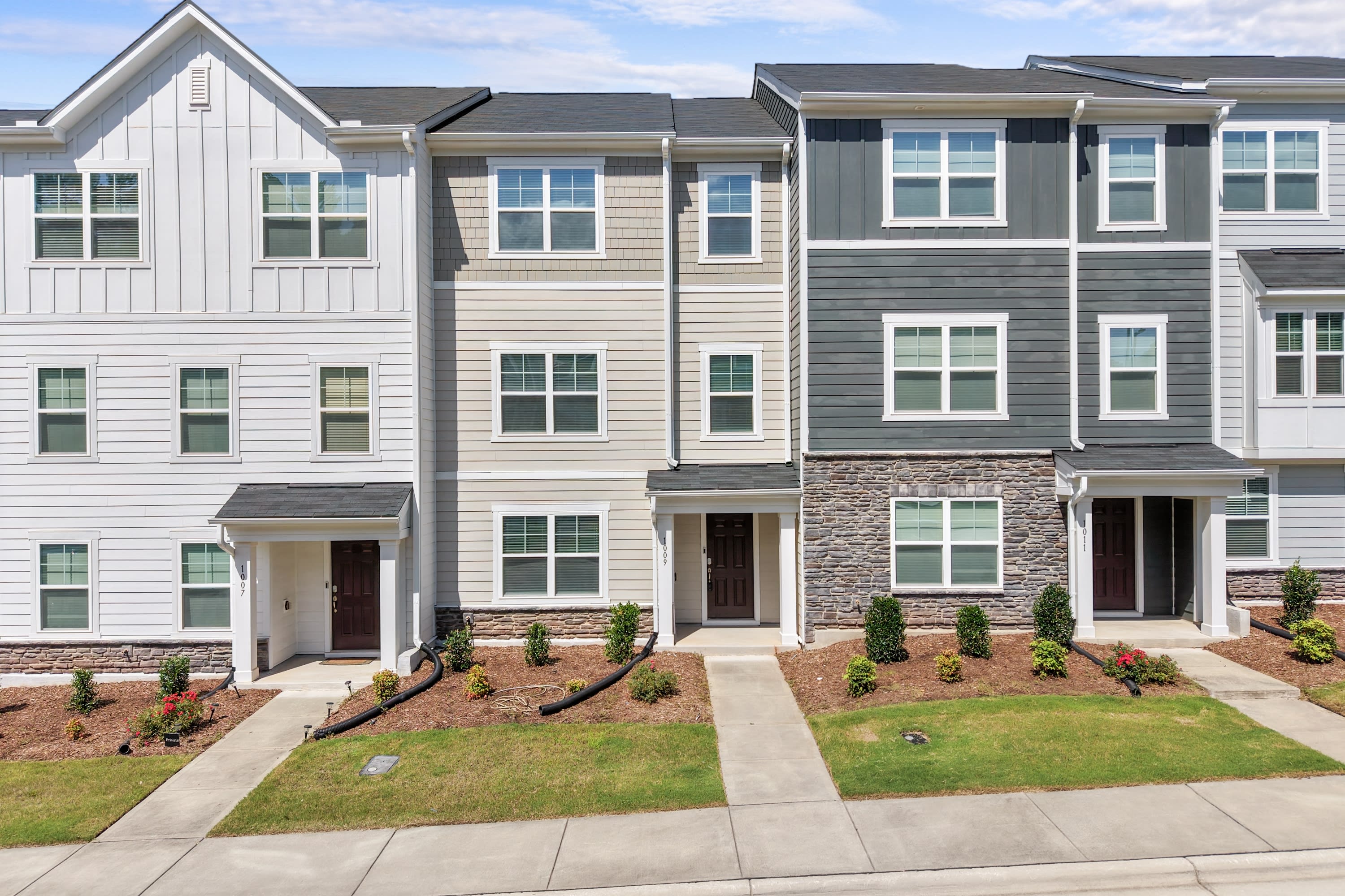 1009 Belloak Way – photo 1