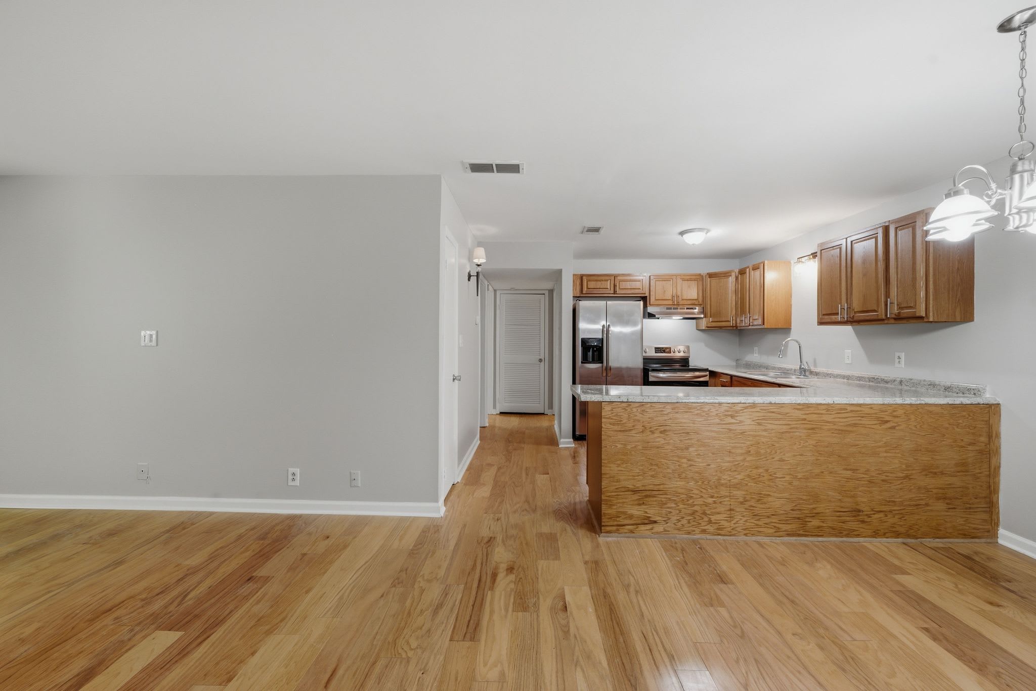 815 Ashlawn Place – photo 2