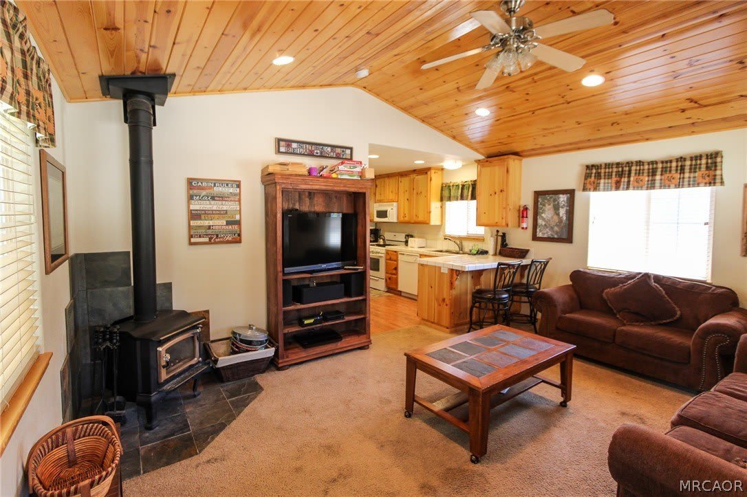 2107 2nd Lane – photo 2