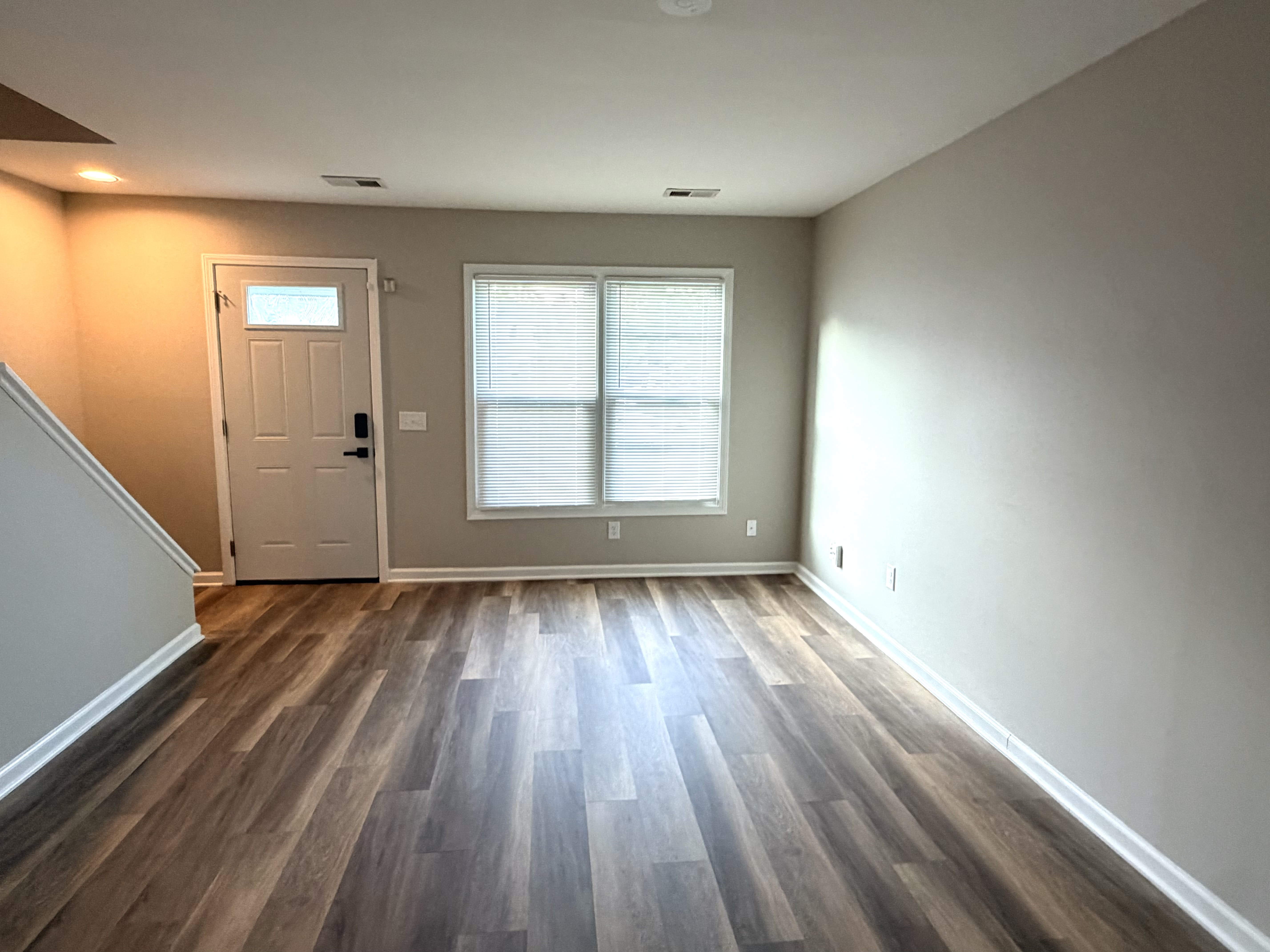 1678 Shamrock Court – photo 5