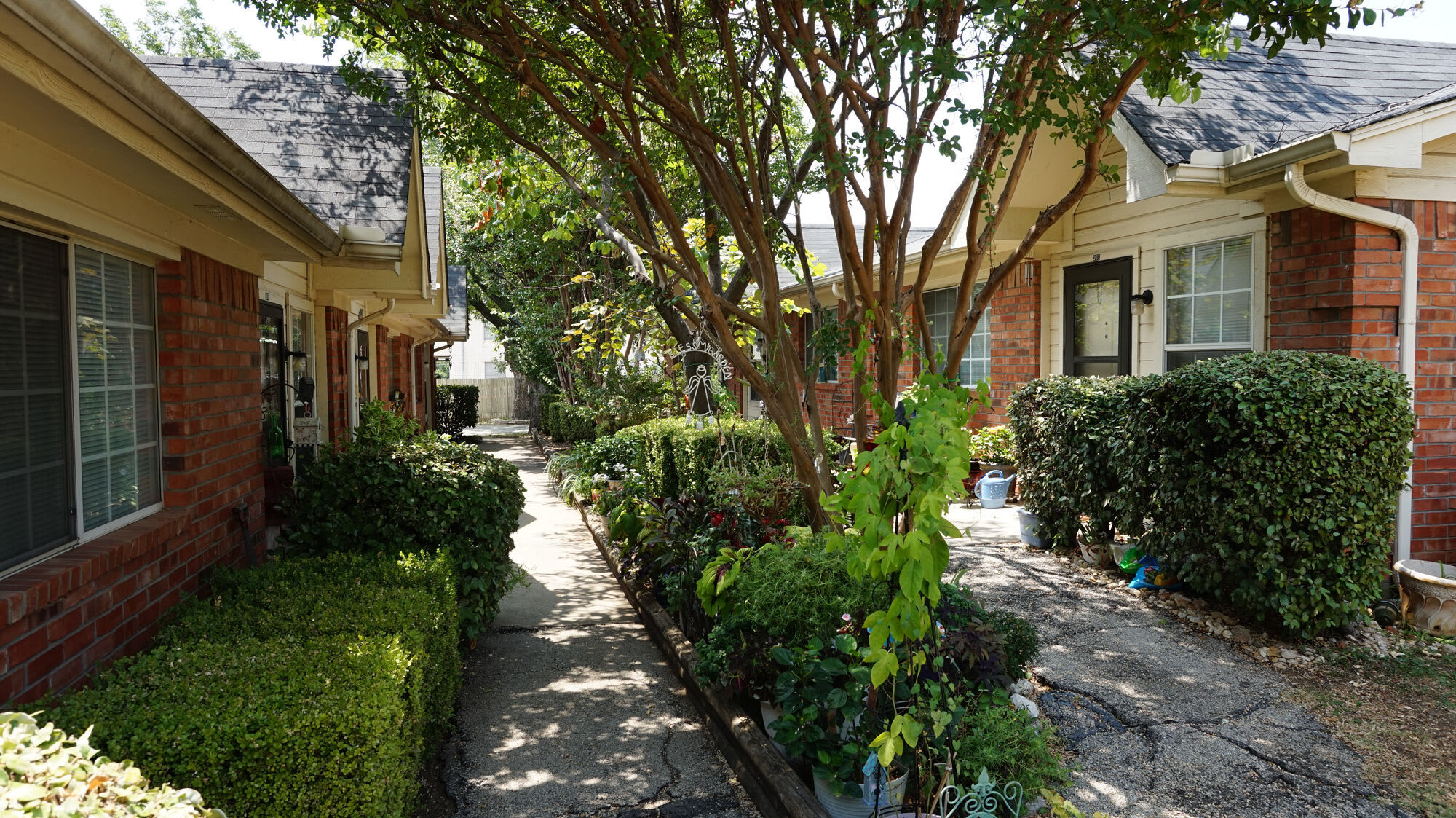 North Hills Place – photo 2
