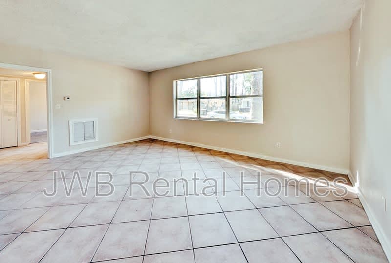3045 Belair Rd S – photo 4