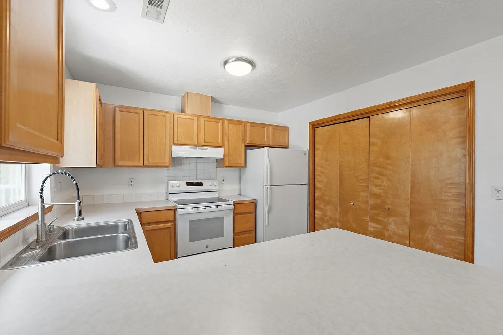 1327 West Qualchan Drive – photo 5