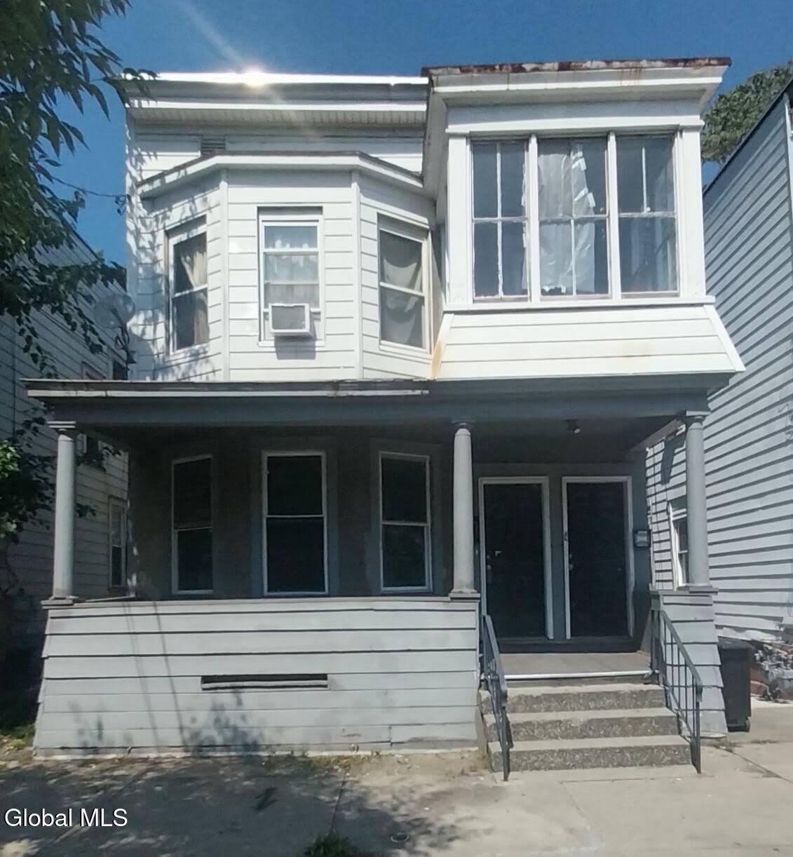 335 3rd Street – photo 1