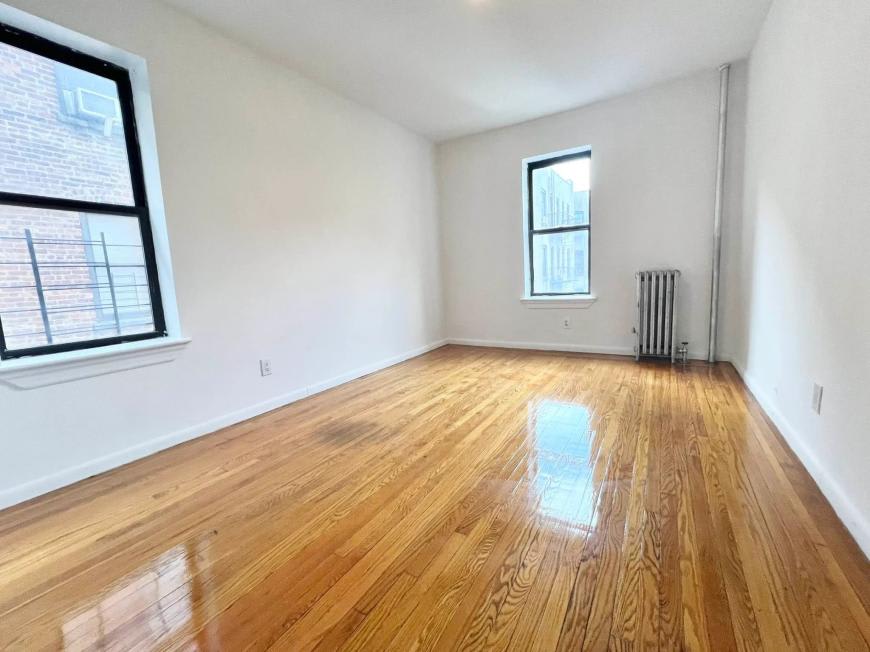 3291 Hull Avenue – photo 1