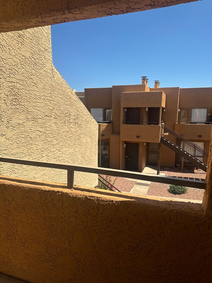2 Bedroom Unit In Cactus Flats In Glendale – photo 3