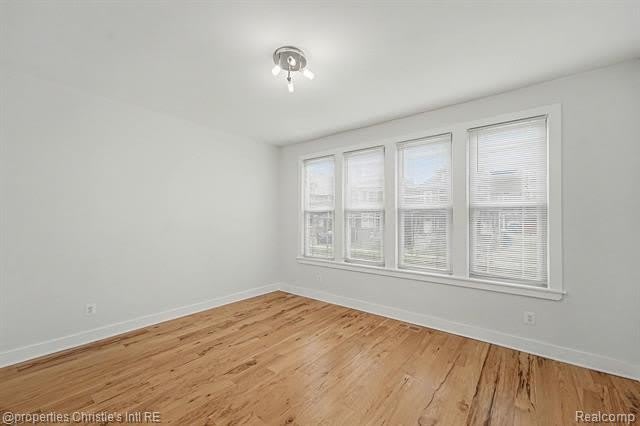 1463 Baldwin Street – photo 5