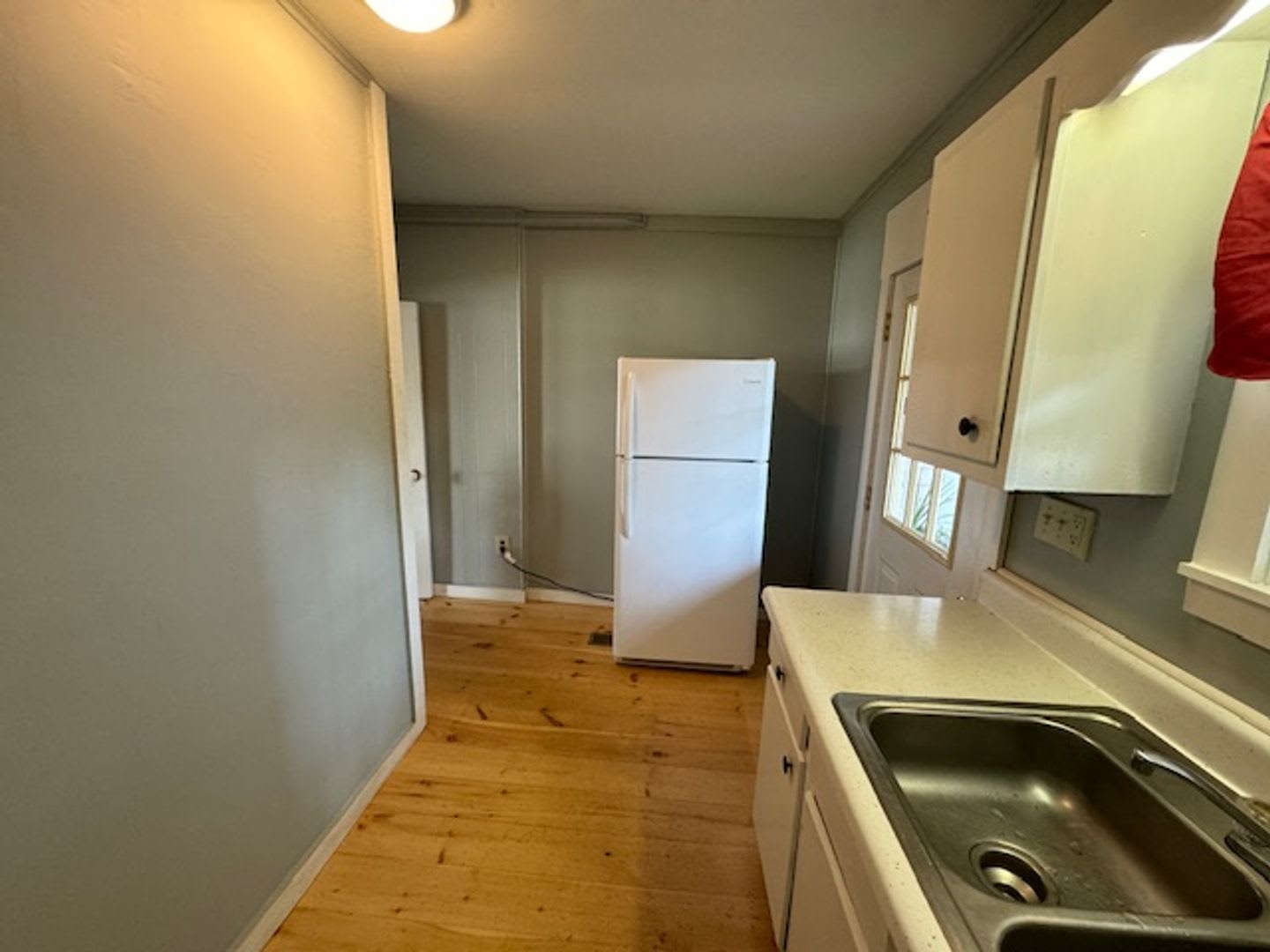 18 Maple Street – photo 2