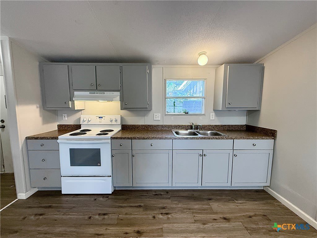 319 E Zipp Road – photo 5