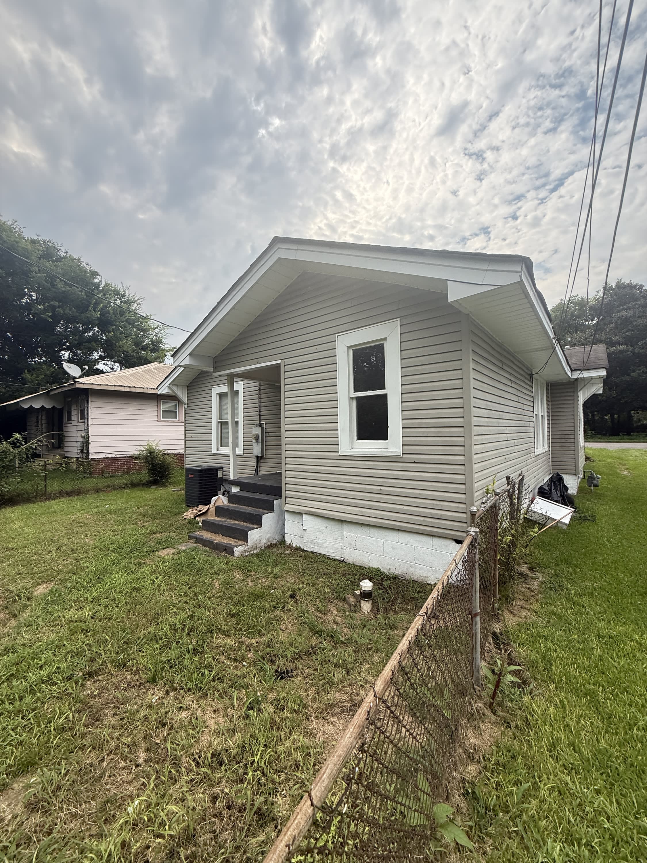 1050 Jackson Boulevard – photo 4
