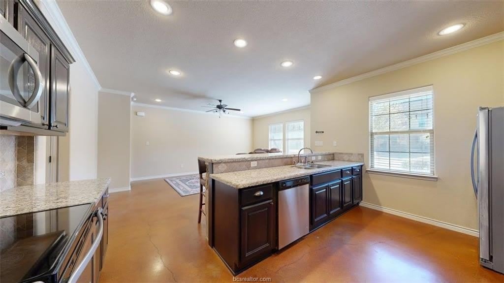 3009 Towers Parkway – photo 5
