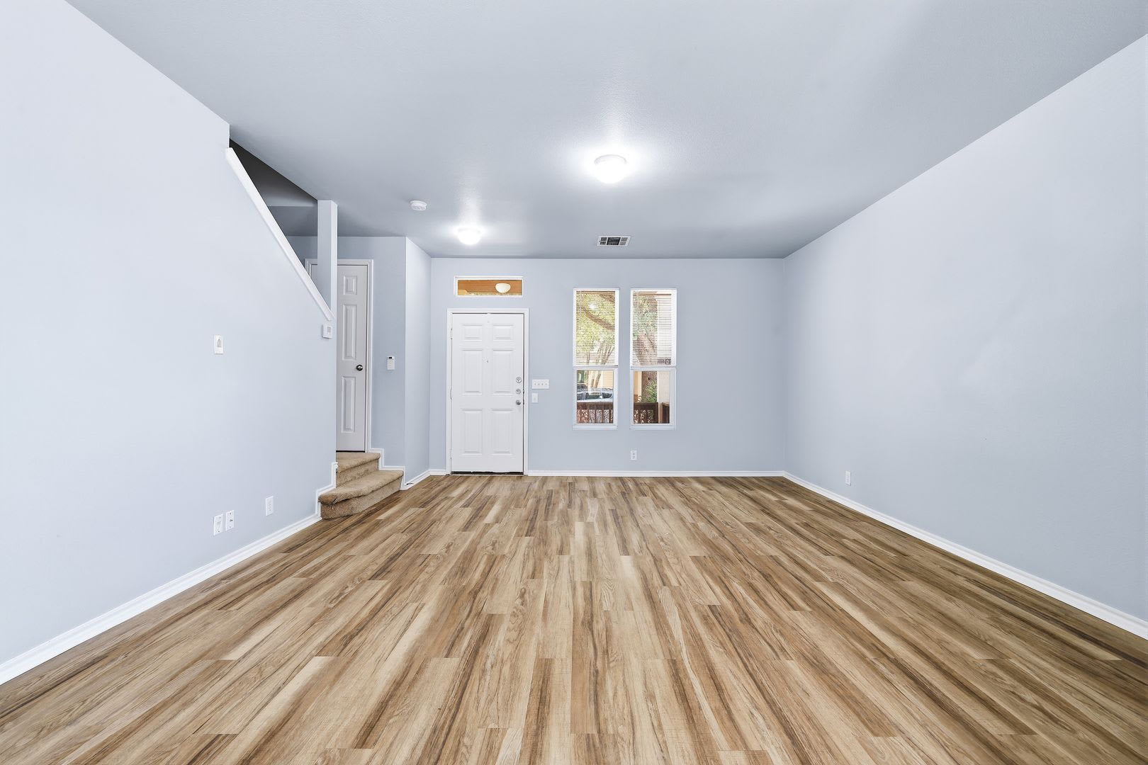 Move In Special Two Weeks Free Townhome With Dual Primary Suites Contemporary Living Near Texas A M San Antonio – photo 4