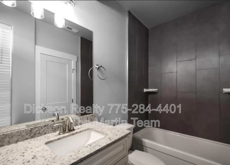 720 Bluffs Court – photo 5