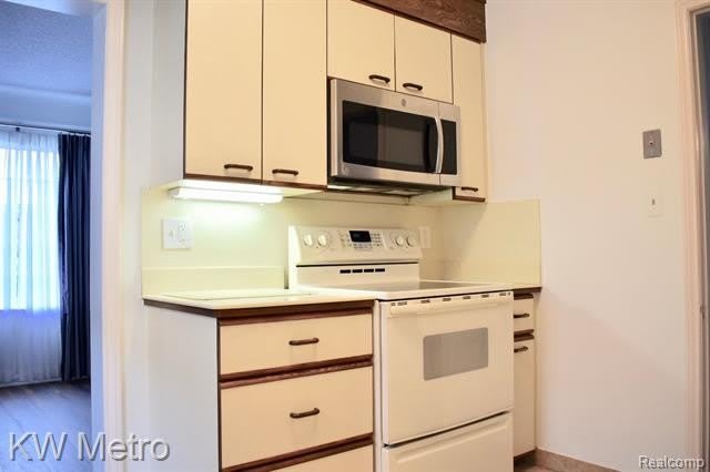 619 N Elizabeth Street – photo 5