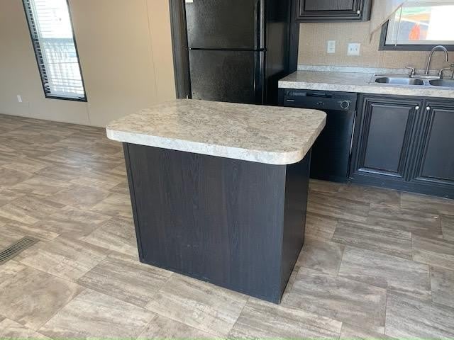 675 F St – photo 3