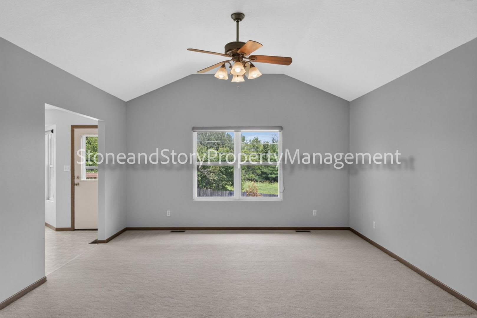 4 bedroom 3 bath in Washburn Rural School District – photo 4