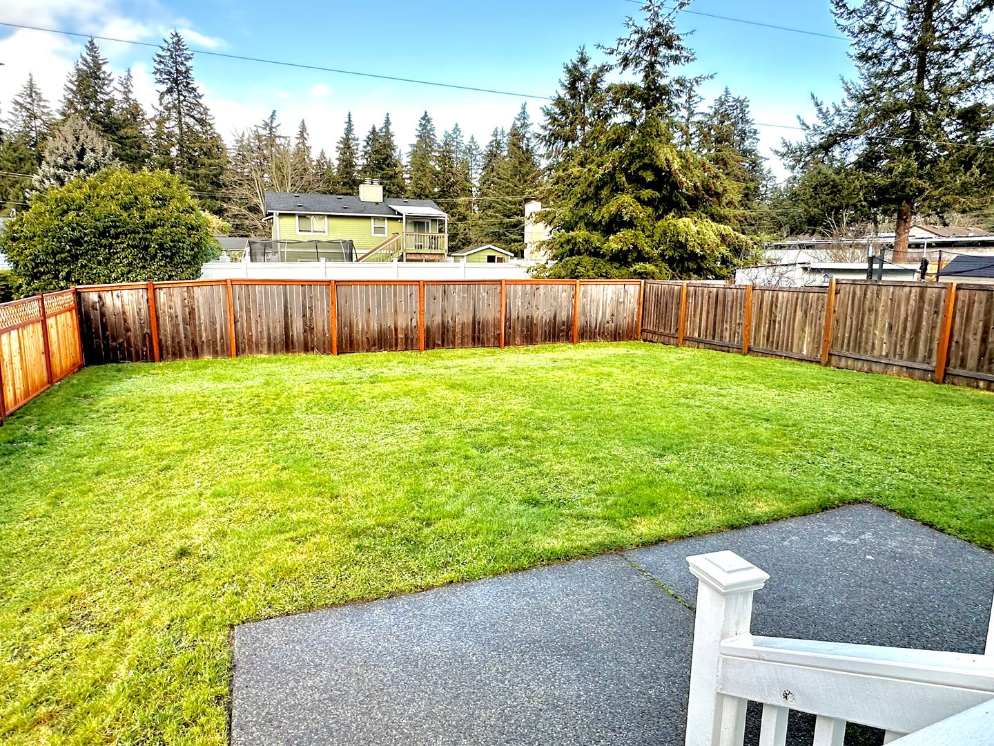 Spacious 4-Bedroom Home with Modern Comforts in Spanaway, WA – photo 3