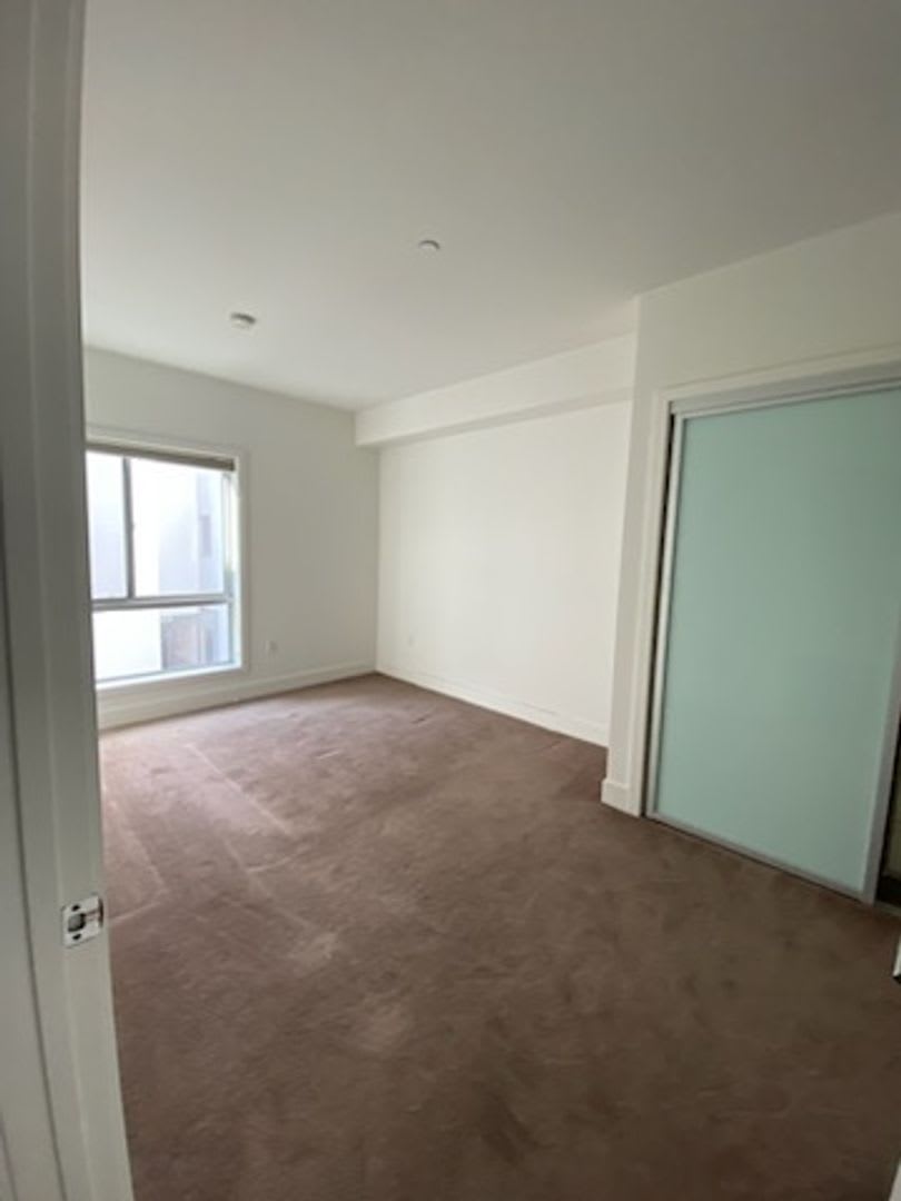 2 Bedroom 2 Bathroom Condo for rent – photo 2