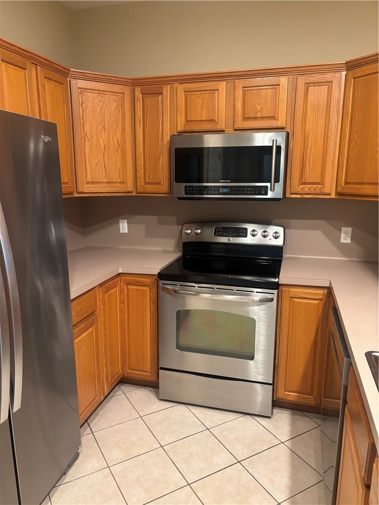 931 Moore Avenue – photo 5