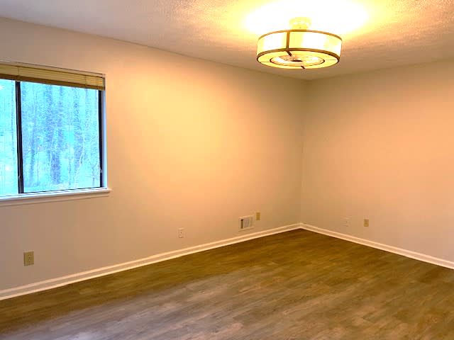 1576 Spender Drive – photo 4