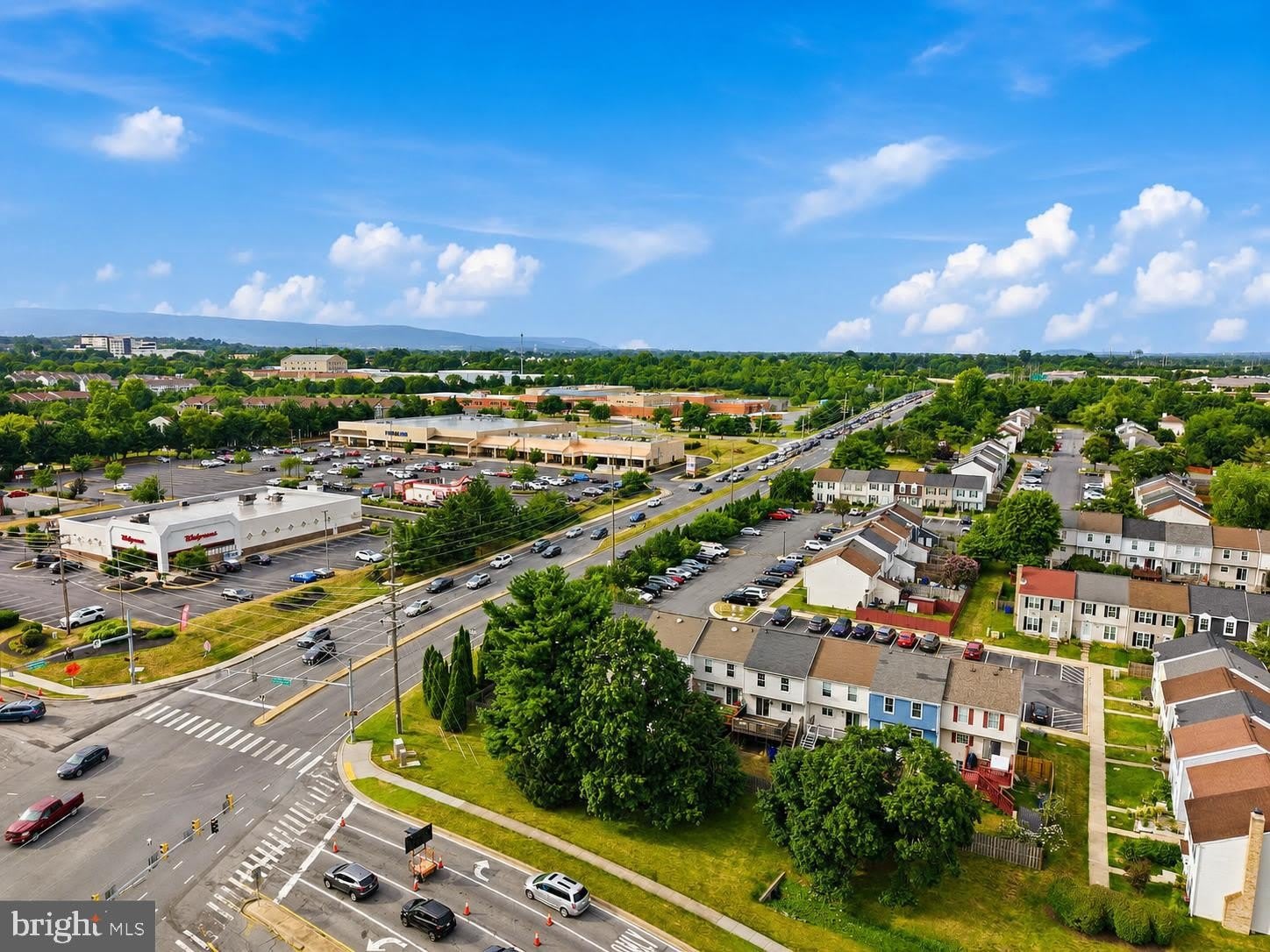 5752 SUNSET VIEW Lane – photo 2