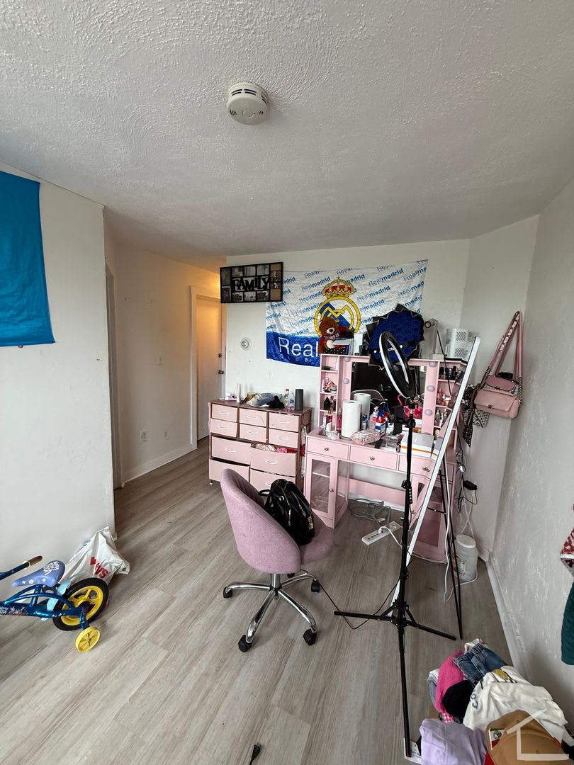 3bed with living room in Allston. – photo 4