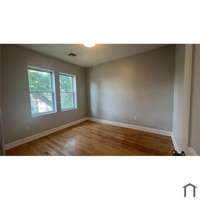 6 Sterling St – photo 3