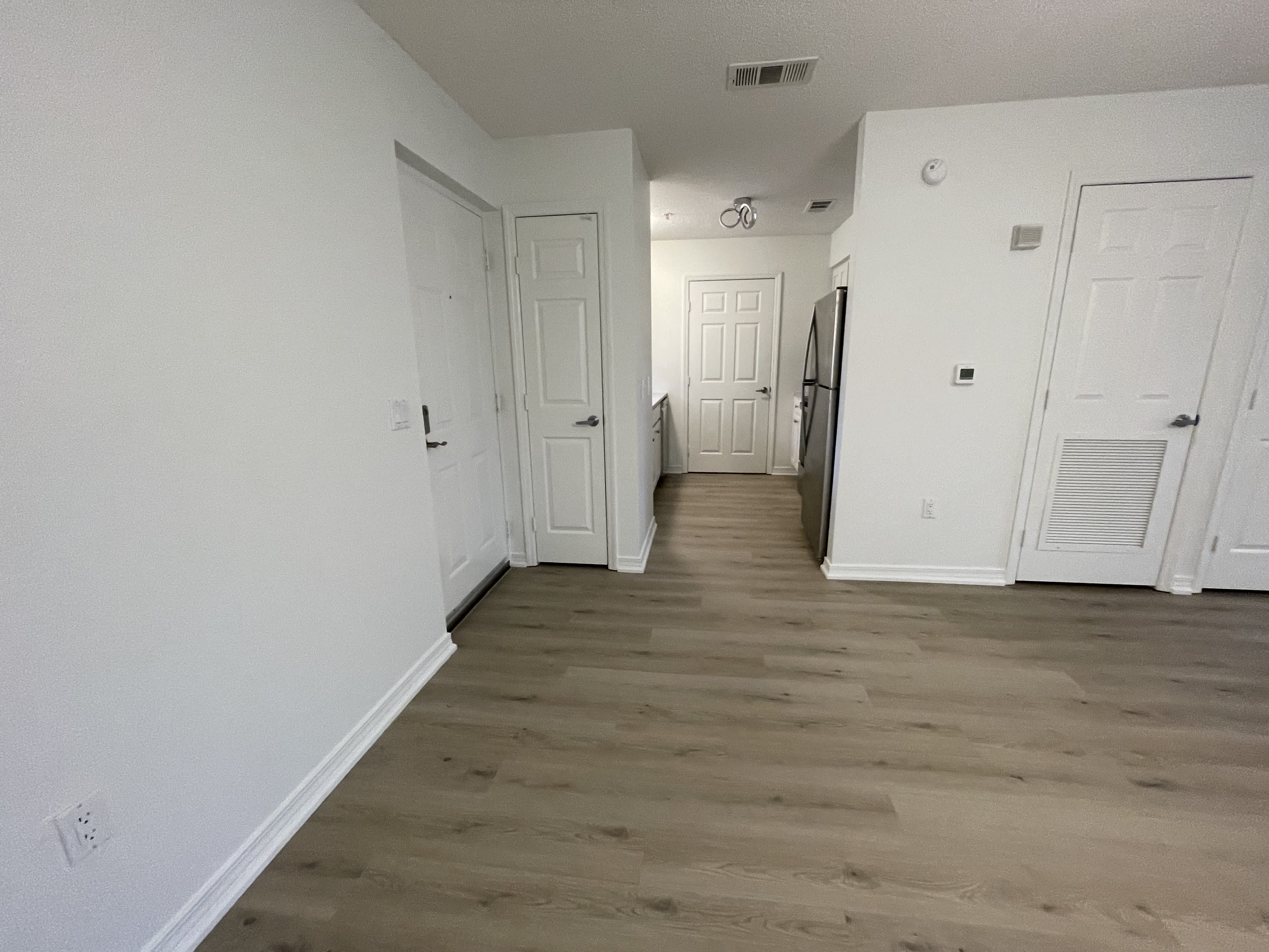 4270 Calinda Lane – photo 4