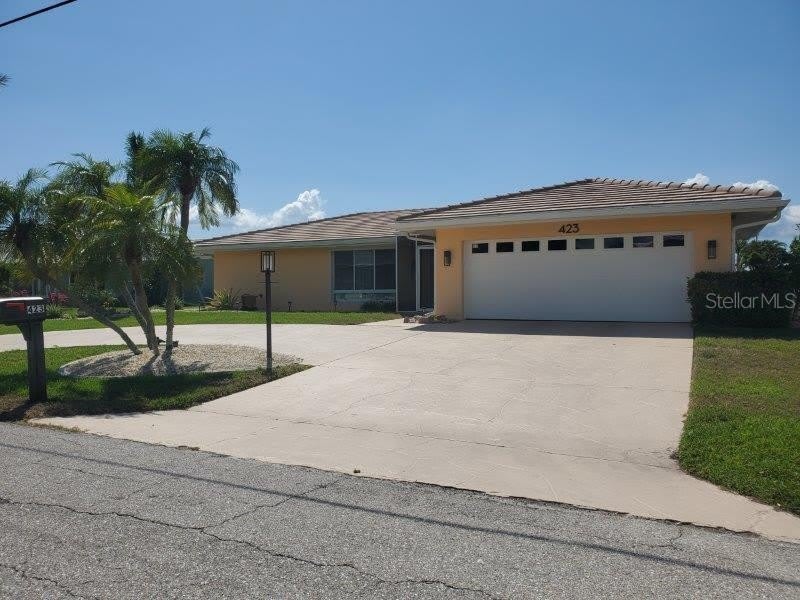423 MATARES Drive – photo 1