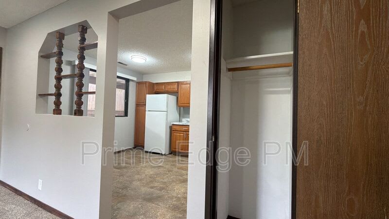 4521 Madison Avenue – photo 5