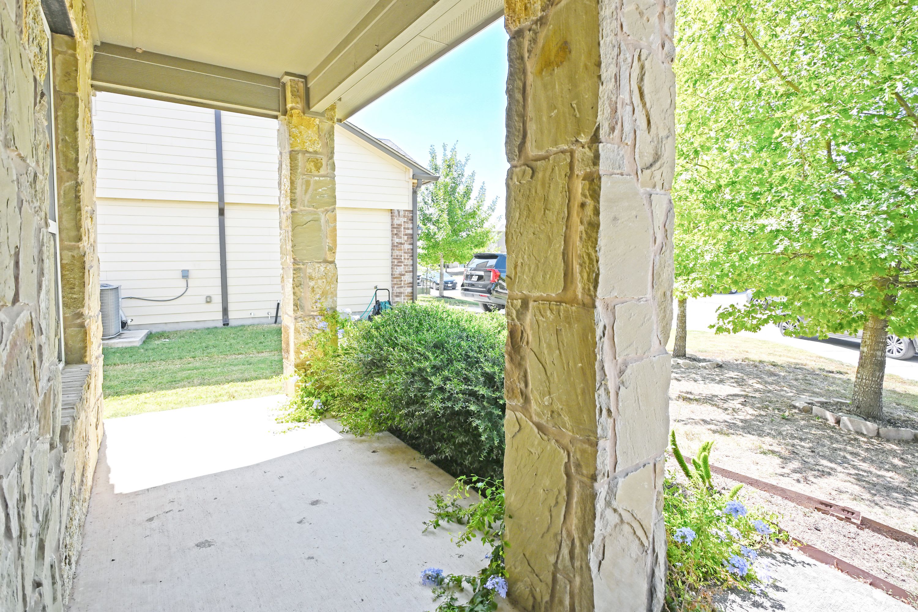 2231 Hawk Drive – photo 4