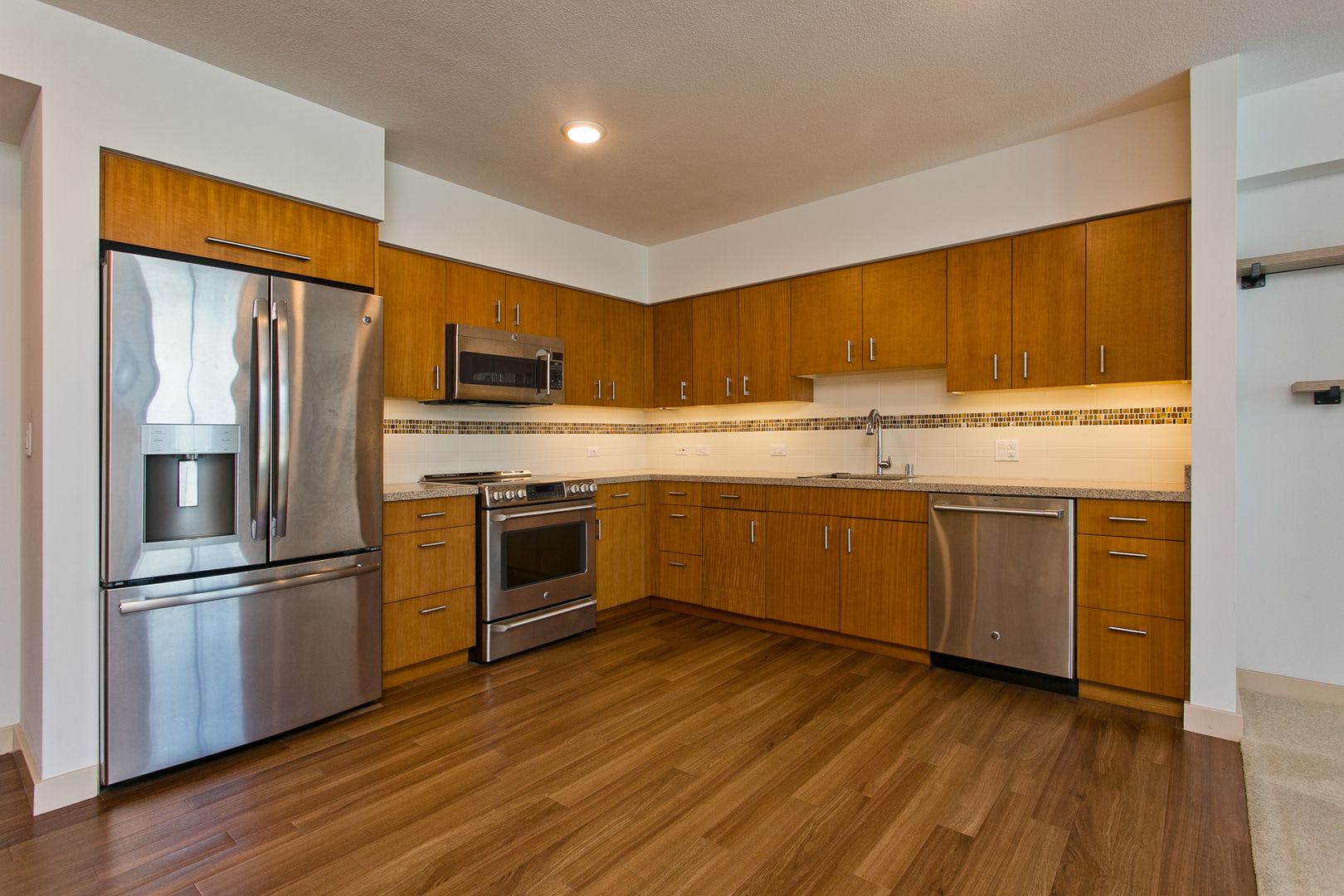 Available September 1st, One Bedroom One Bath Condo in Kakaako – photo 4