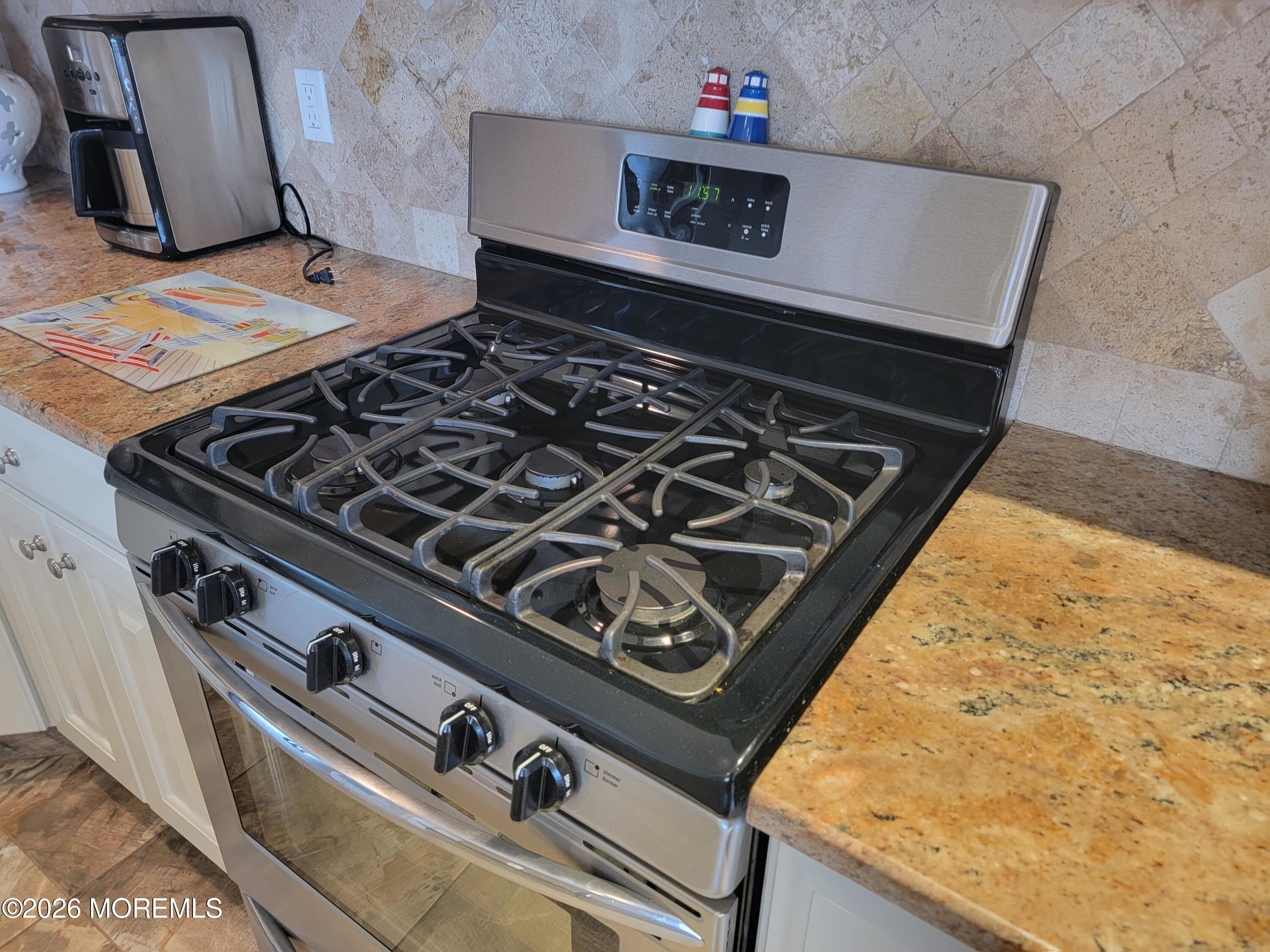10 3rd Avenue – photo 5