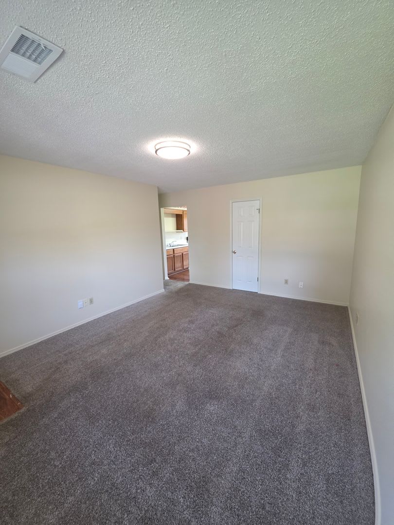 504 E 14Th St – photo 3