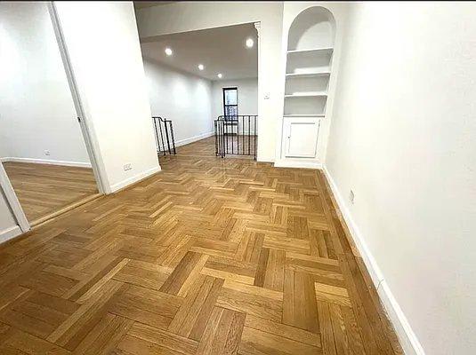 675 Walton Avenue – photo 3