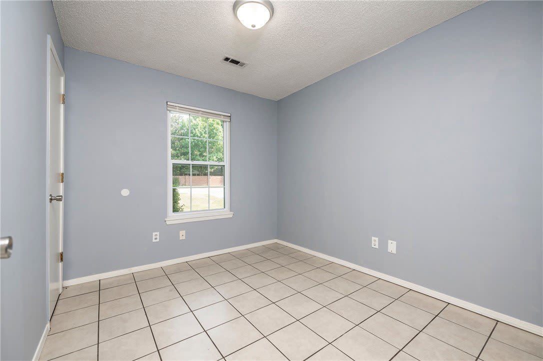 3408 W Olive Street – photo 4