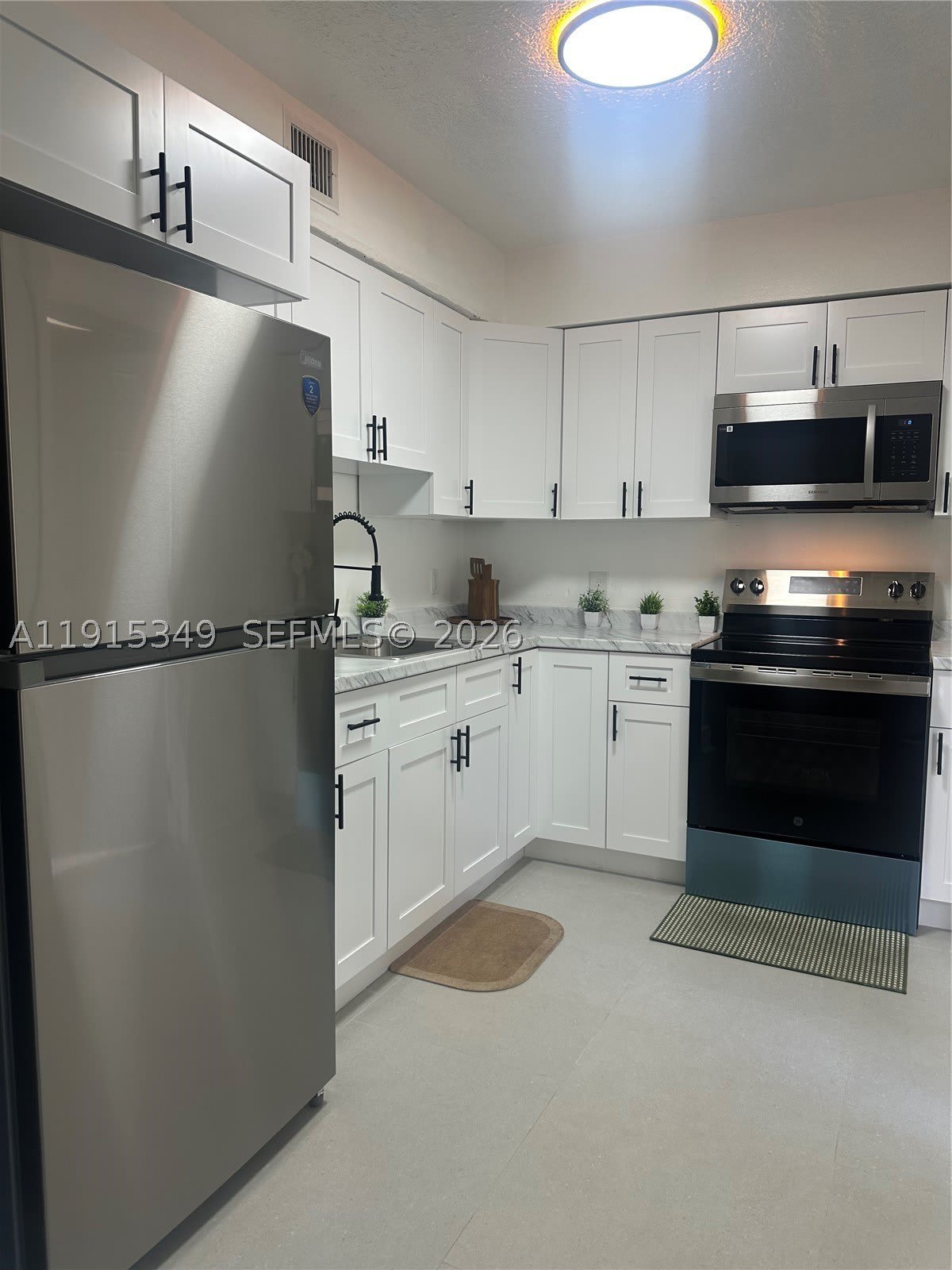 500 NW 24th Ave – photo 1