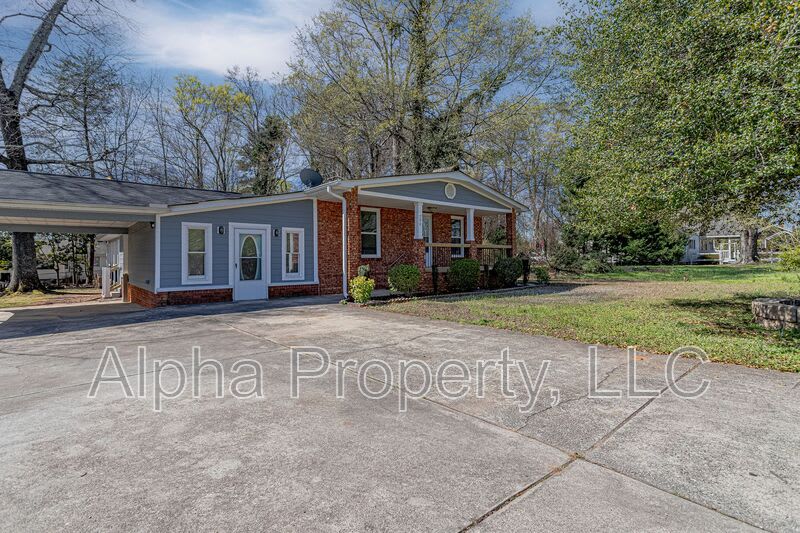 206 E Arlington Ave – photo 2