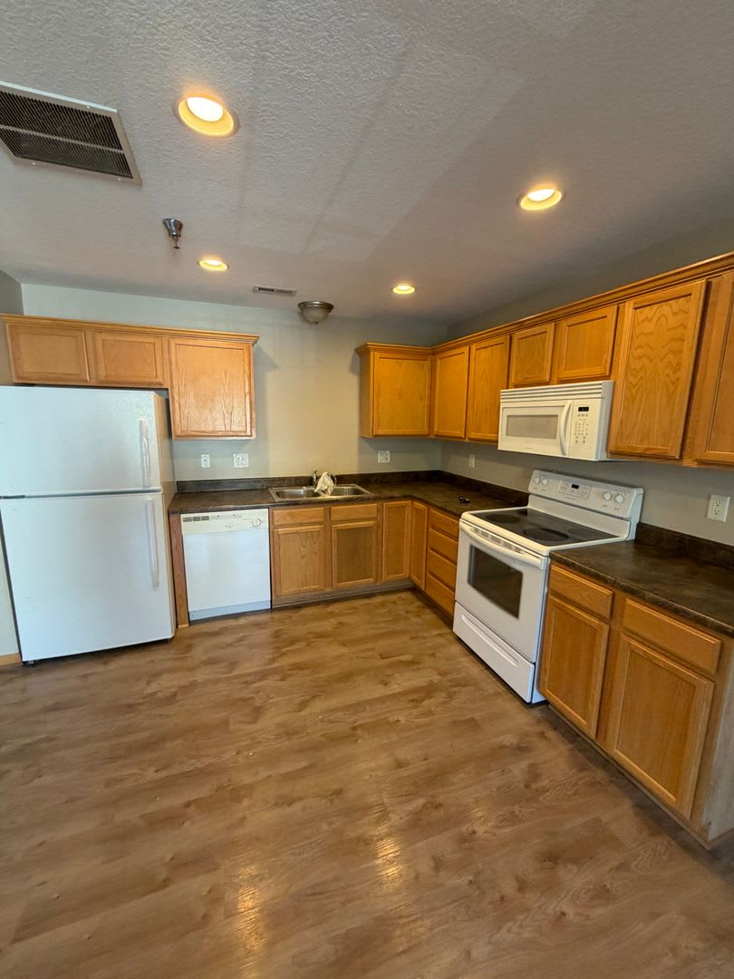 Townhouse Available for Rent In Grimes – photo 4