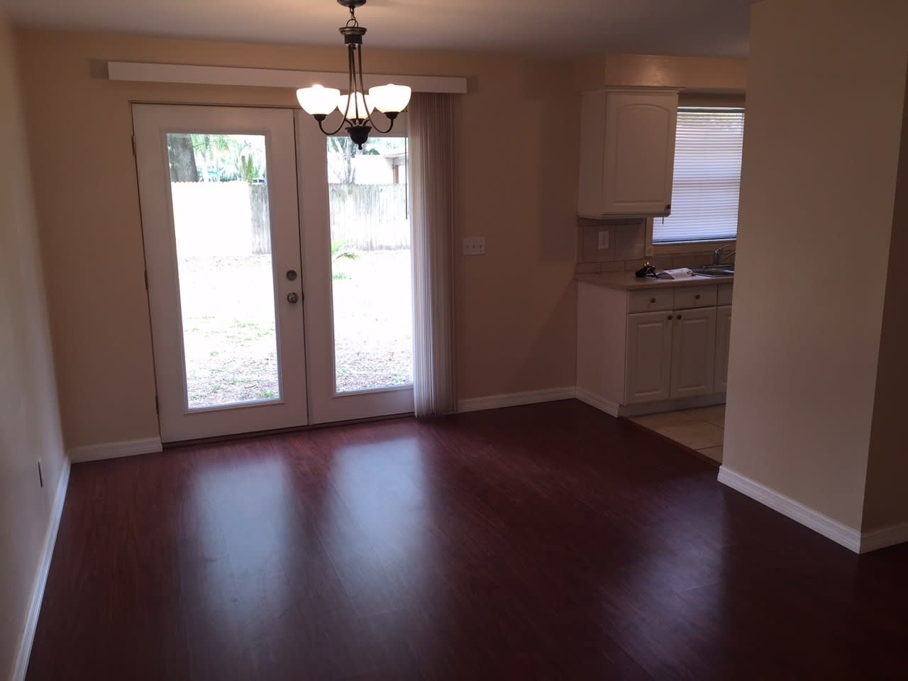 3-Bedroom Home in Oakwood Heights – photo 4