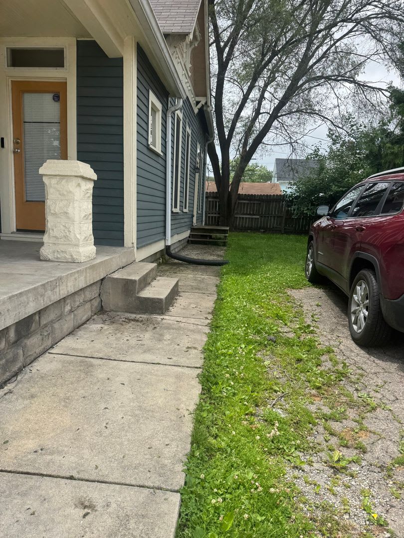 Very Nice 3 bedroom 1 bath-Fountain Square area-Minutes from Downtown Indy – photo 4