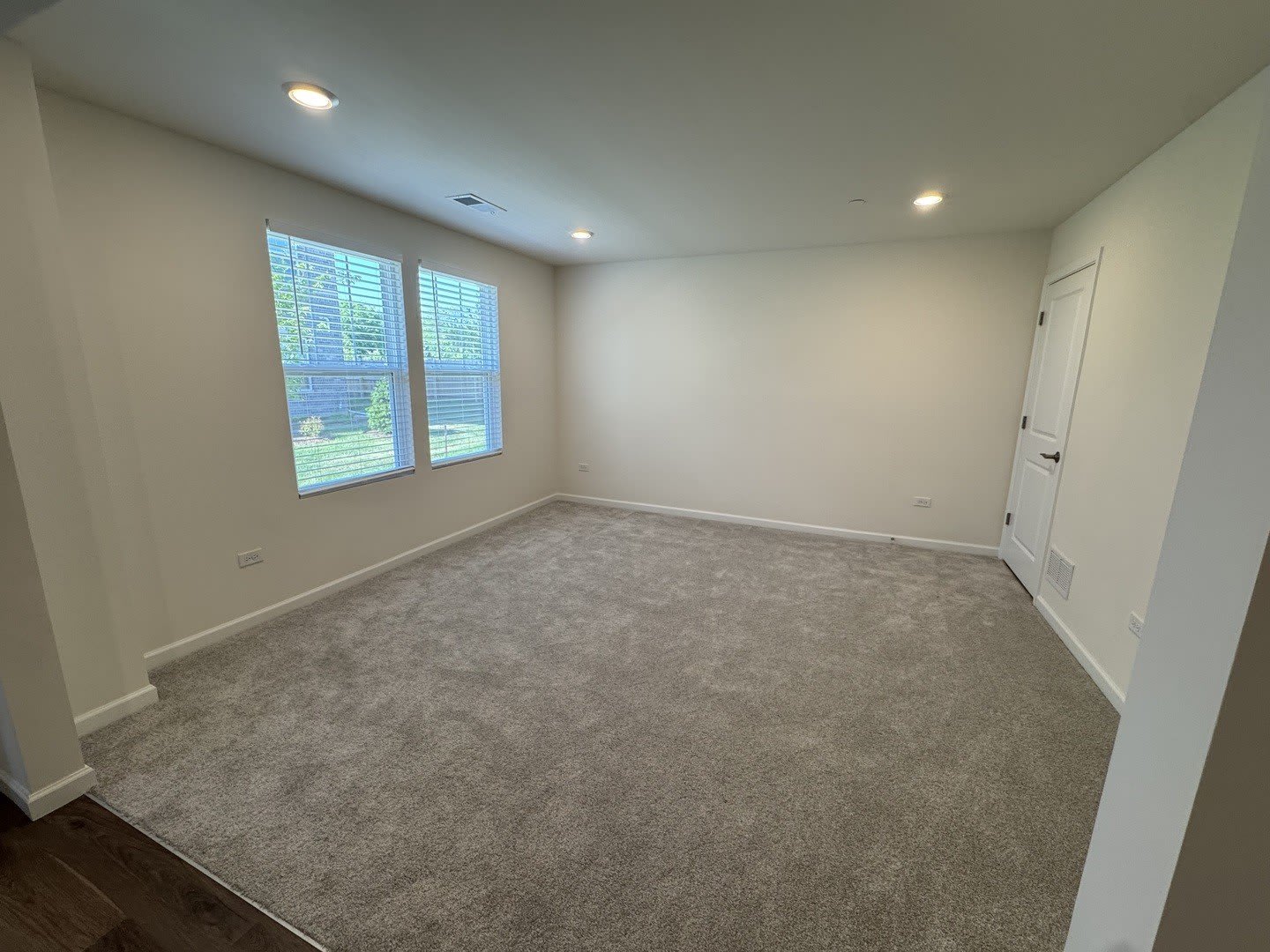 6275 Sandbelt Drive – photo 4